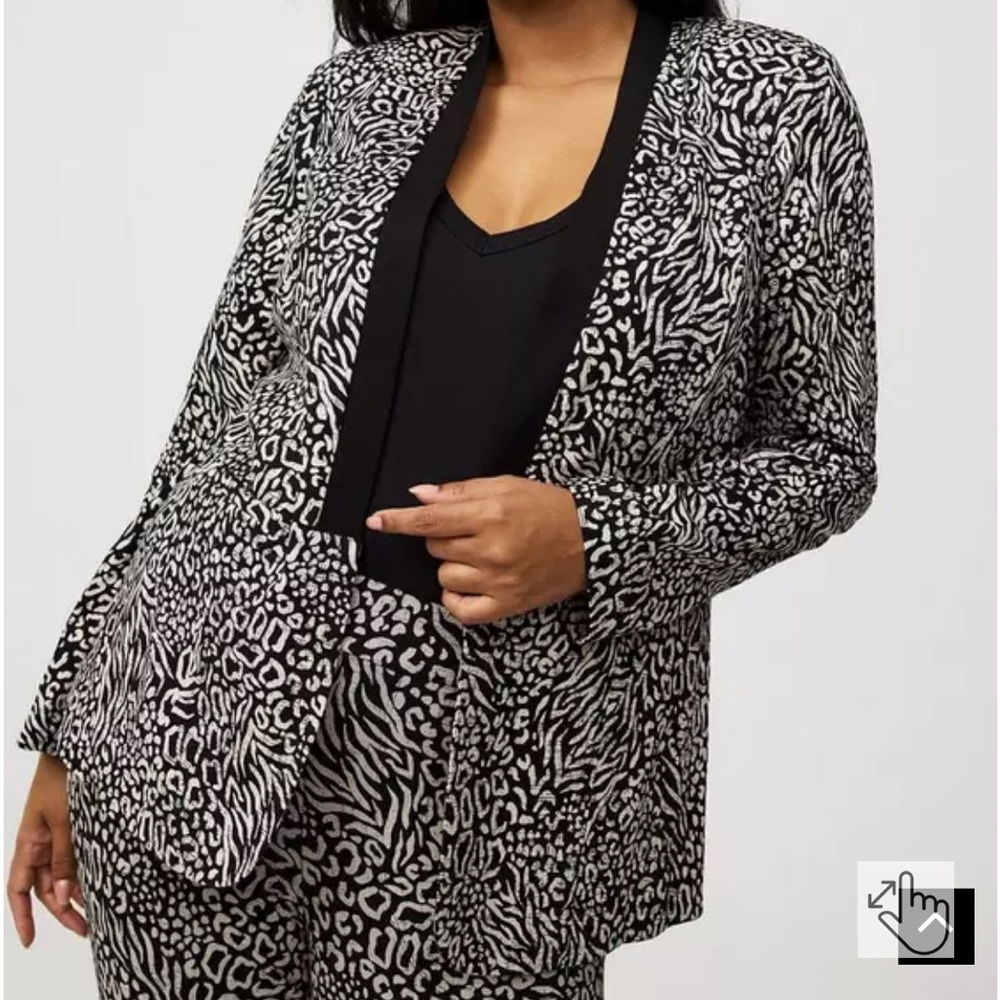 Torrid Black and White Patterned Blazer